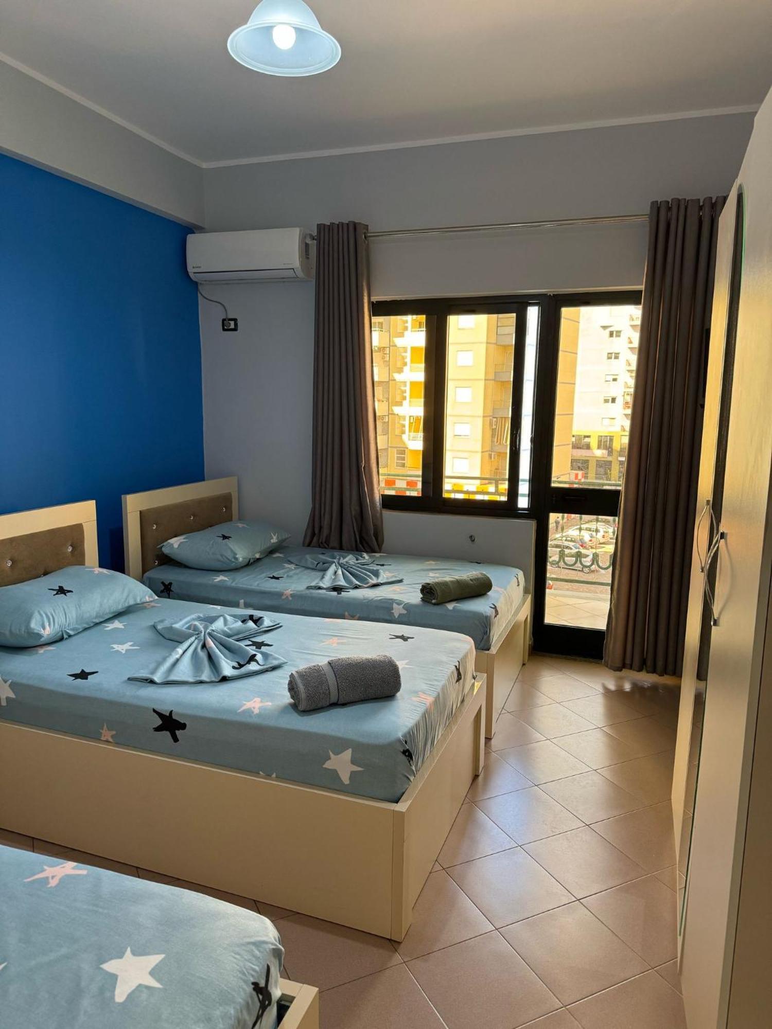 Hotel Europa Lezhë Exteriör bild